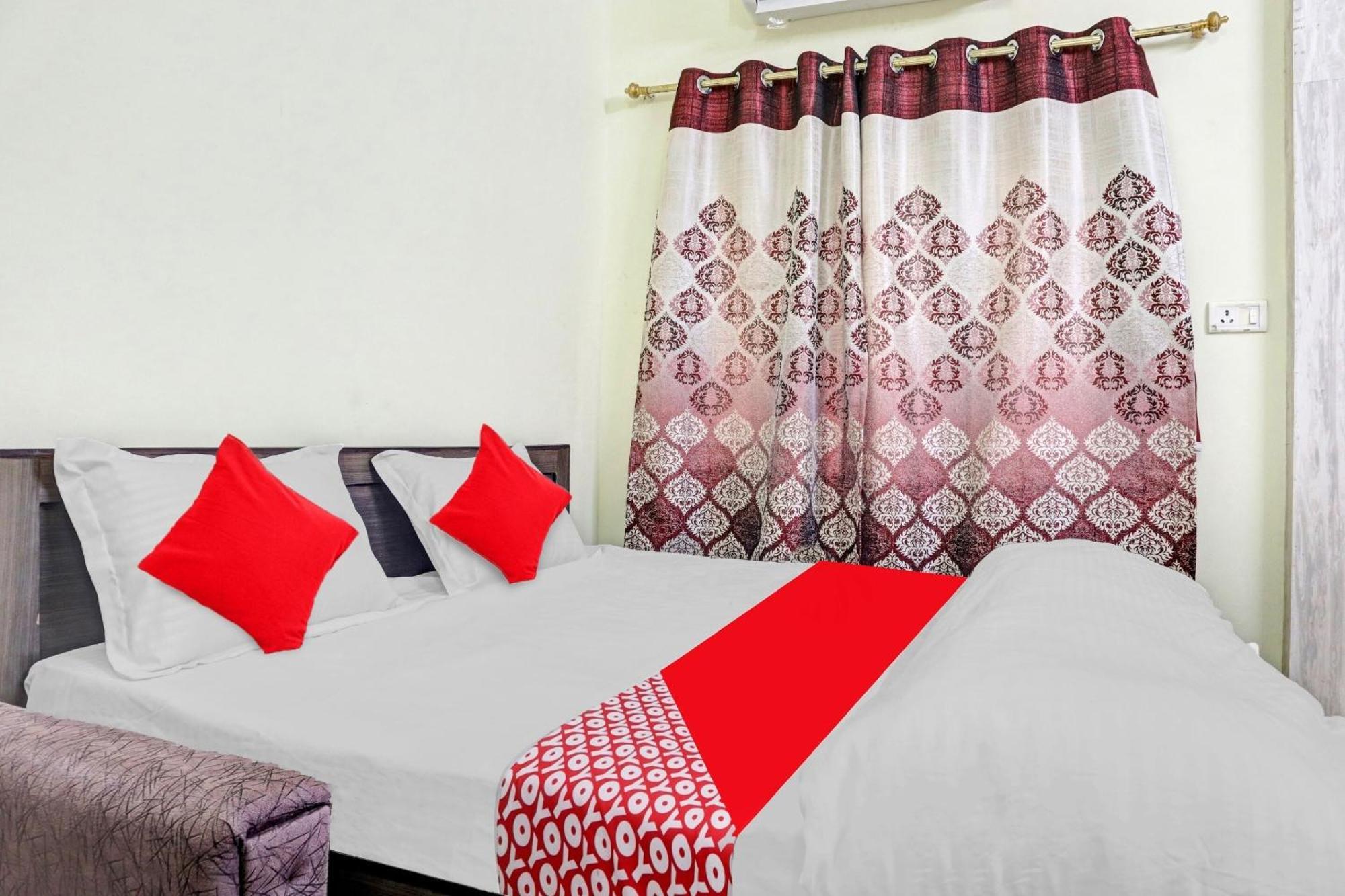 Hotel O Samridhi Bilāspur Exteriör bild
